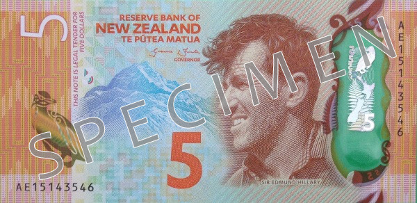 Forside af ny serie seddel 5 New Zealand dollar